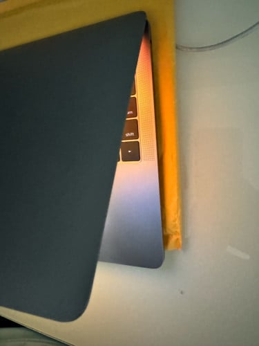 MacBook Pro 13inch core i7 Ram16G 256G
