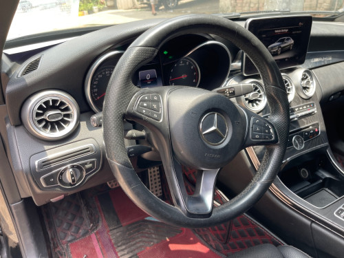 Mercedes-Benz​ C300 up C63  ឆ្នាំ2015  ហ្វូលអុបសិន​ ស្អាតៗណាស់​ ខ្មៅក្រិប🖤