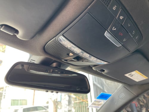 Mercedes-Benz​ C300 up C63  ឆ្នាំ2015  ហ្វូលអុបសិន​ ស្អាតៗណាស់​ ខ្មៅក្រិប🖤