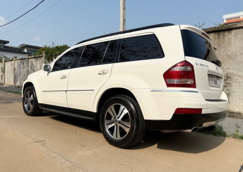 Mercedes.GL.320 ឆ្នាំ 2007  Fulloption