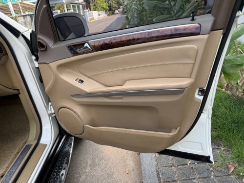 Mercedes.GL.320 ឆ្នាំ 2007  Fulloption
