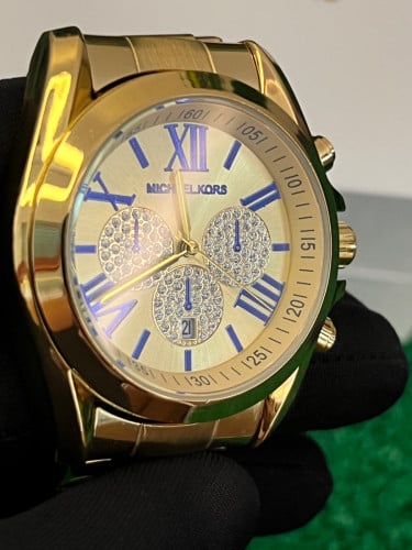 Michael Kors Stainless Steel Watch – Classic Analog Style