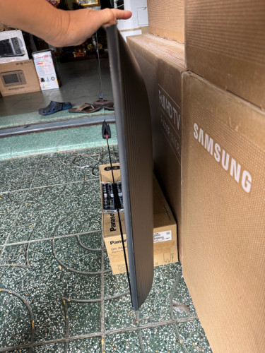 SAMSUNG UA43F6000FKXXT( ទូរទស្សន៏ទំហំ 43”ប្រើប្រាស់អ៊ីនធើណែត/ smart TV 43”)