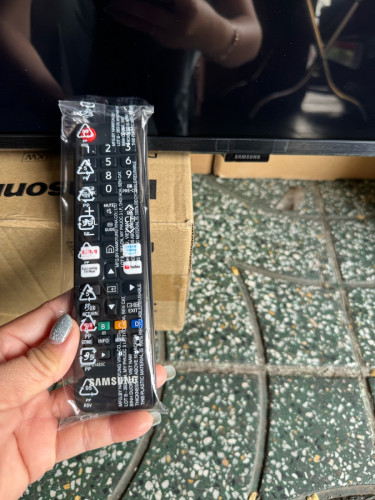 SAMSUNG UA43F6000FKXXT( ទូរទស្សន៏ទំហំ 43”ប្រើប្រាស់អ៊ីនធើណែត/ smart TV 43”)