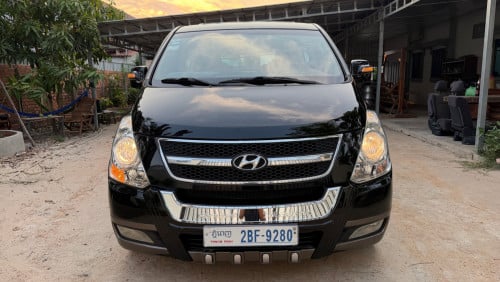 starex hvx 2009 full option