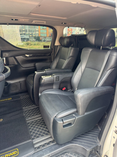 Toyota Alphard 2019 🇯🇵 ស្រុីនៗ មួយជុំ កៅអី ដើរកណ្តាល