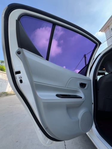 Toyota PRIUS C 2012
