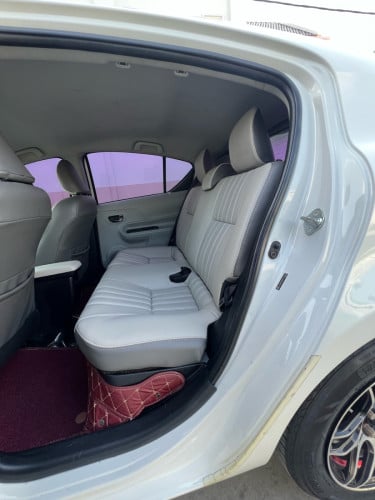 Toyota PRIUS C 2012