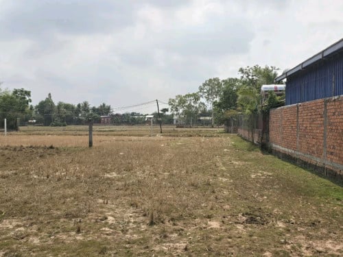 ដីលក់បន្ទាន់ សង្កាត់ស្រង៉ែ