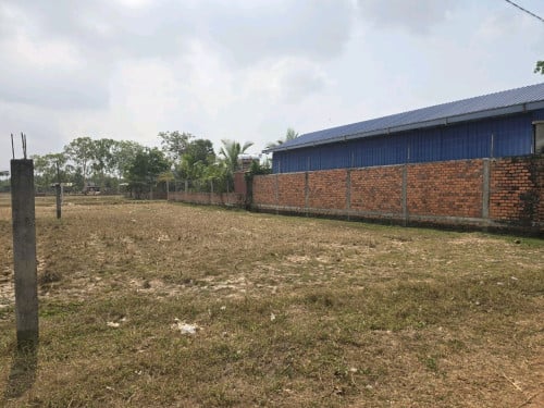ដីលក់បន្ទាន់ សង្កាត់ស្រង៉ែ