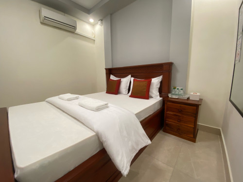 លក់បន្ទាន់230000$ចរចា010667665