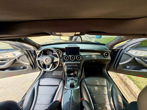 លក់ Mercedes Benz C300 4matic ឆ្នាំ​ 2015 Full option