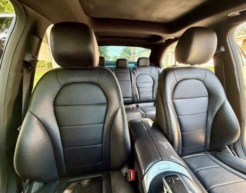 លក់ Mercedes Benz C300 4matic ឆ្នាំ​ 2015 Full option