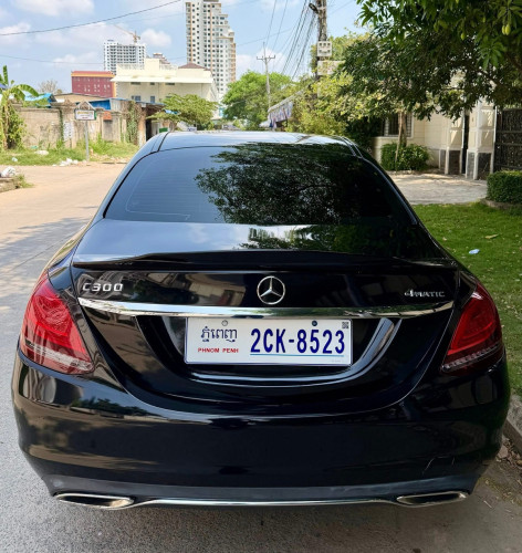 លក់ Mercedes Benz C300 4matic ឆ្នាំ​ 2015 Full option