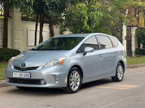 លក់ Prius V Option 5