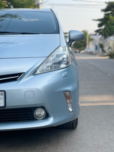 លក់ Prius V Option 5