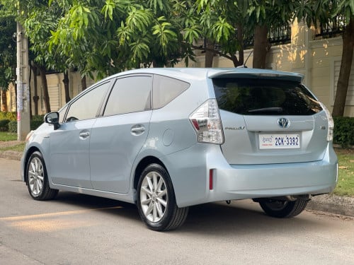 លក់ Prius V Option 5