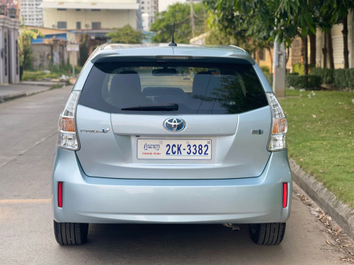 លក់ Prius V Option 5