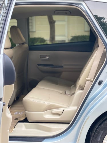 លក់ Prius V Option 5