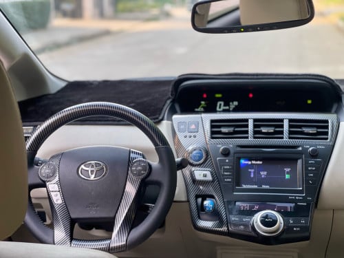 លក់ Prius V Option 5