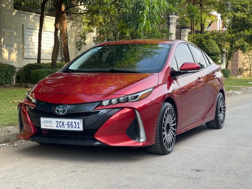 លក់ Toyota Prius Prime Full Premium