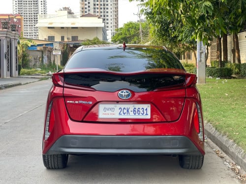 លក់ Toyota Prius Prime Full Premium