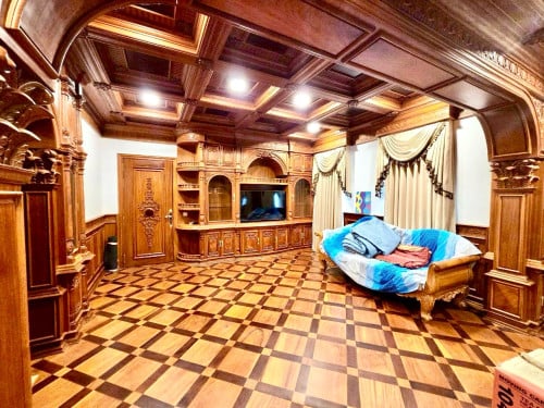 ✅Corner Queen Villa For Rent in Borey Chip Mong 271