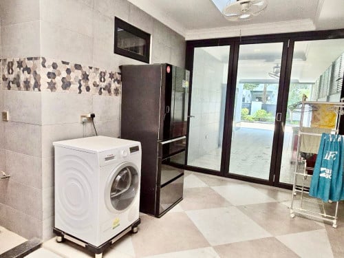 ✅Corner Queen Villa For Rent in Borey Chip Mong 271