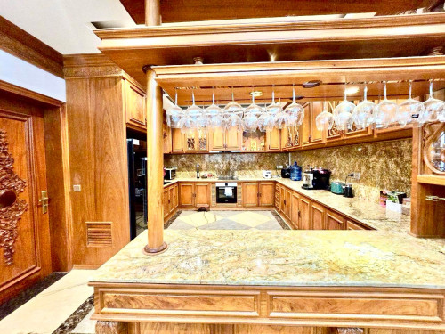 ✅Corner Queen Villa For Rent in Borey Chip Mong 271