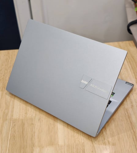Asus Vivobook 14 OLED Ryzen 7-6800H with RTX 3050 4GB