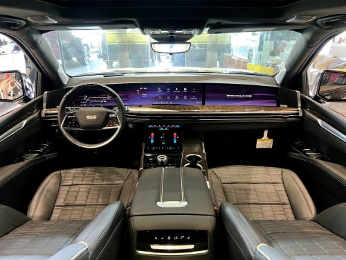 Escalade Platinum Sport Onyx Package