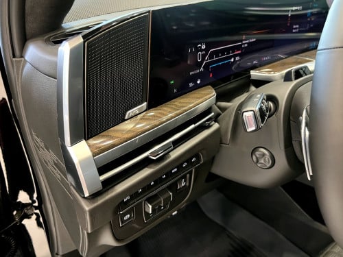 Escalade Platinum Sport Onyx Package