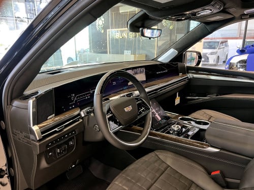 Escalade Platinum Sport Onyx Package