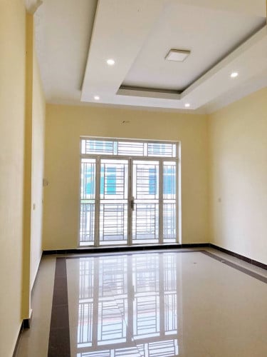 Flat house for sale  排屋出售 / Price 价格: 110,000$ (Can negotiation)