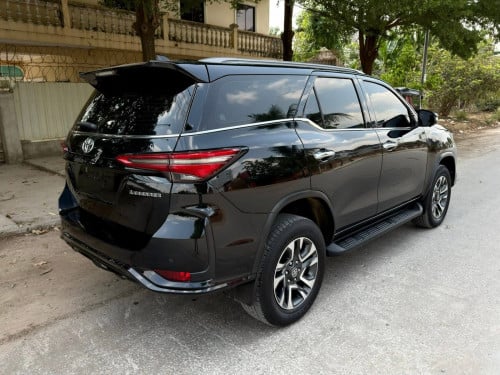 FORTUNER LEGENDER 2023 មួយទឹកស្លាកលេខ
