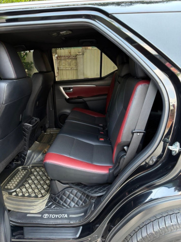 FORTUNER LEGENDER 2023 មួយទឹកស្លាកលេខ