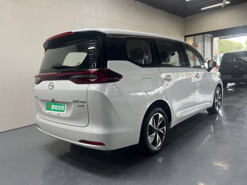 GAC M6 ឡានខ្លាញ់គោ 27600$