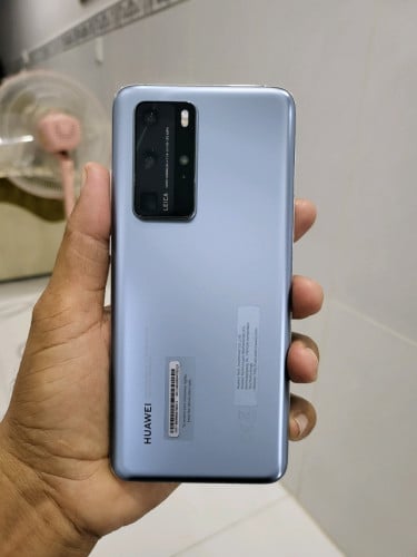 Huawei P40 Pro 8g/256g Global(វៃដូរបាន)👉$215