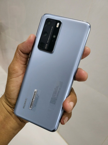 Huawei P40 Pro 8g/256g Global(វៃដូរបាន)👉$215