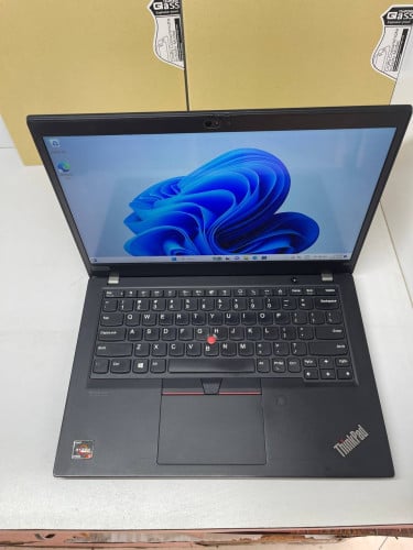 Lenovo ThinkPad X13 CPU AMD Ryzen 5 Ram 16 GB/SSD 256 GB 13.3'' Touch Screen $258
