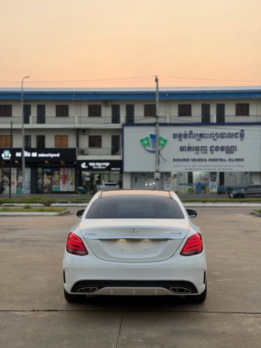 Mercedes Benz C300 AMG 2015