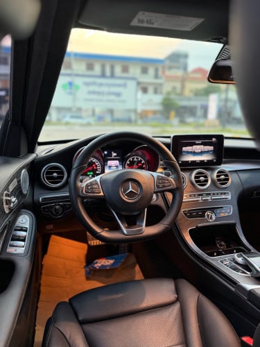 Mercedes Benz C300 AMG 2015