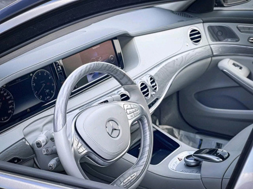 Mercedes Benz Maybach S400