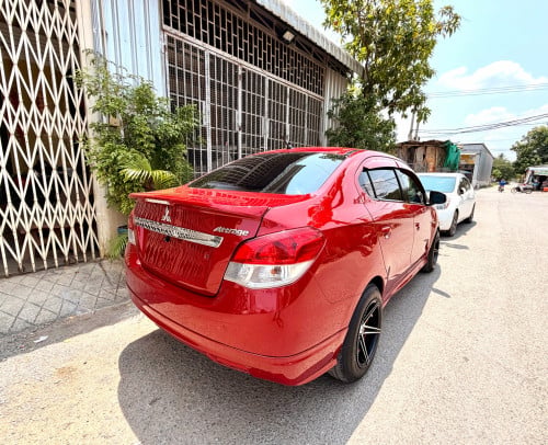 Mitsubishi Attrage 2015 Sport Company ឆ្វេងសុីន​ ឡានស្អាត​