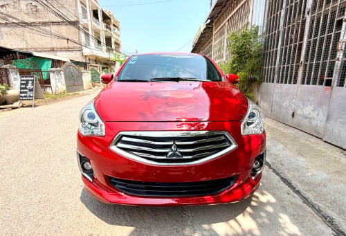 Mitsubishi Attrage 2015 Sport Company ឆ្វេងសុីន​ ឡានស្អាត​