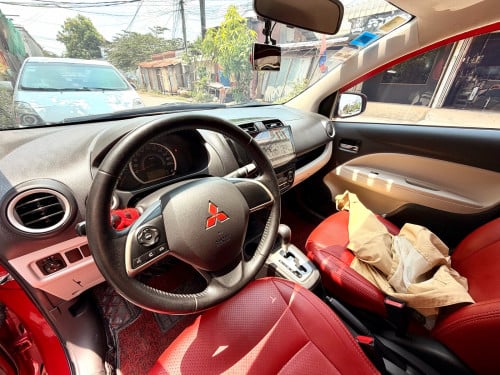 Mitsubishi Attrage 2015 Sport Company ឆ្វេងសុីន​ ឡានស្អាត​