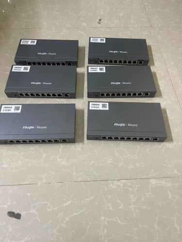 POE Switch Ruijie RG-ES210GS-P អឺវ៉ាន១ទឹក(98%)