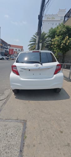 Sell Toyota vitz 2014 key Tax paper ចចារ