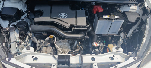 Sell Toyota vitz 2014 key Tax paper ចចារ