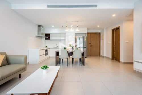 Spacious 1 Bedroom Apartment for RENT in BKK1 with Gym and Pool